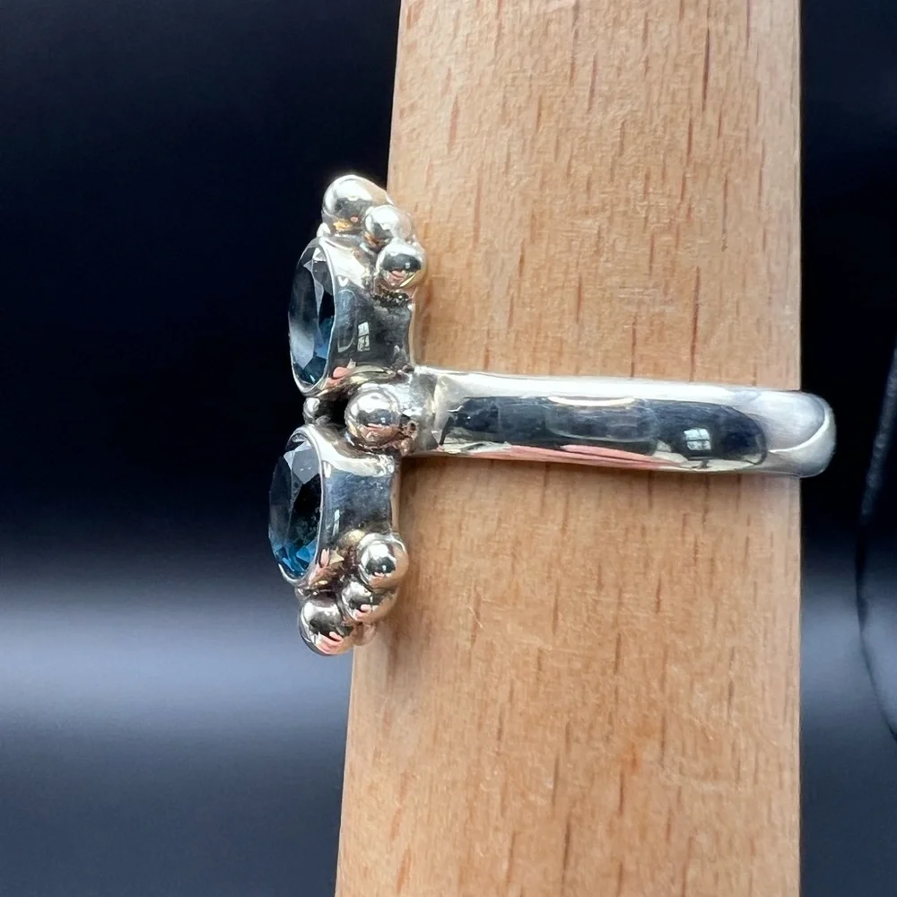 Sterling Silver London Blue Topaz Ring - Picture 3 of 7